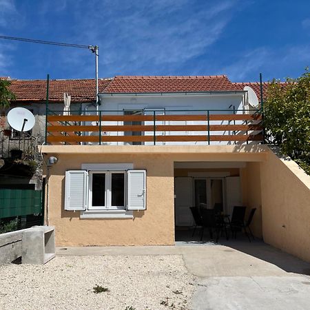 Villa The Nook Bilice Esterno foto